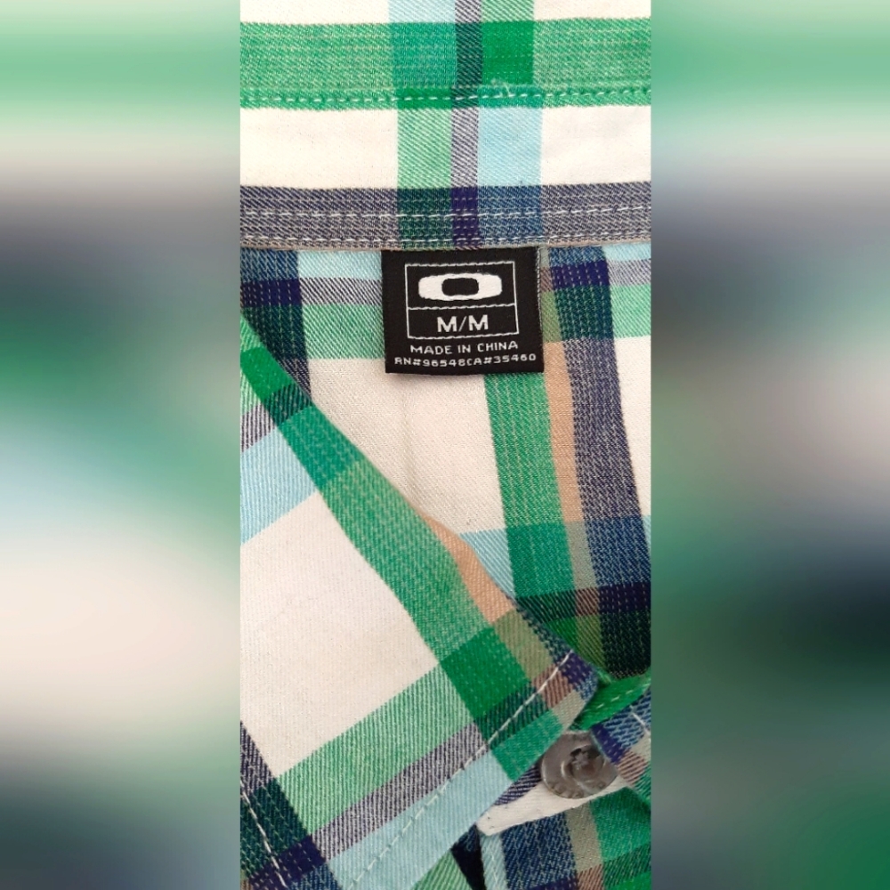 Oakley Button Up - Picture 13 of 15